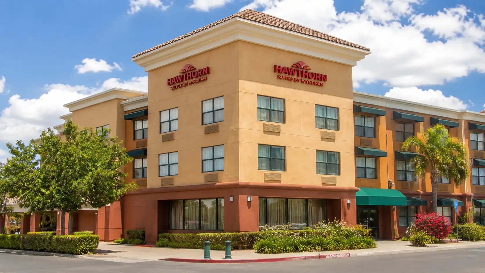 Hawthorn Suites by Wyndham OaklandAlameda – All‑Suite Comfort in the Bay Area
